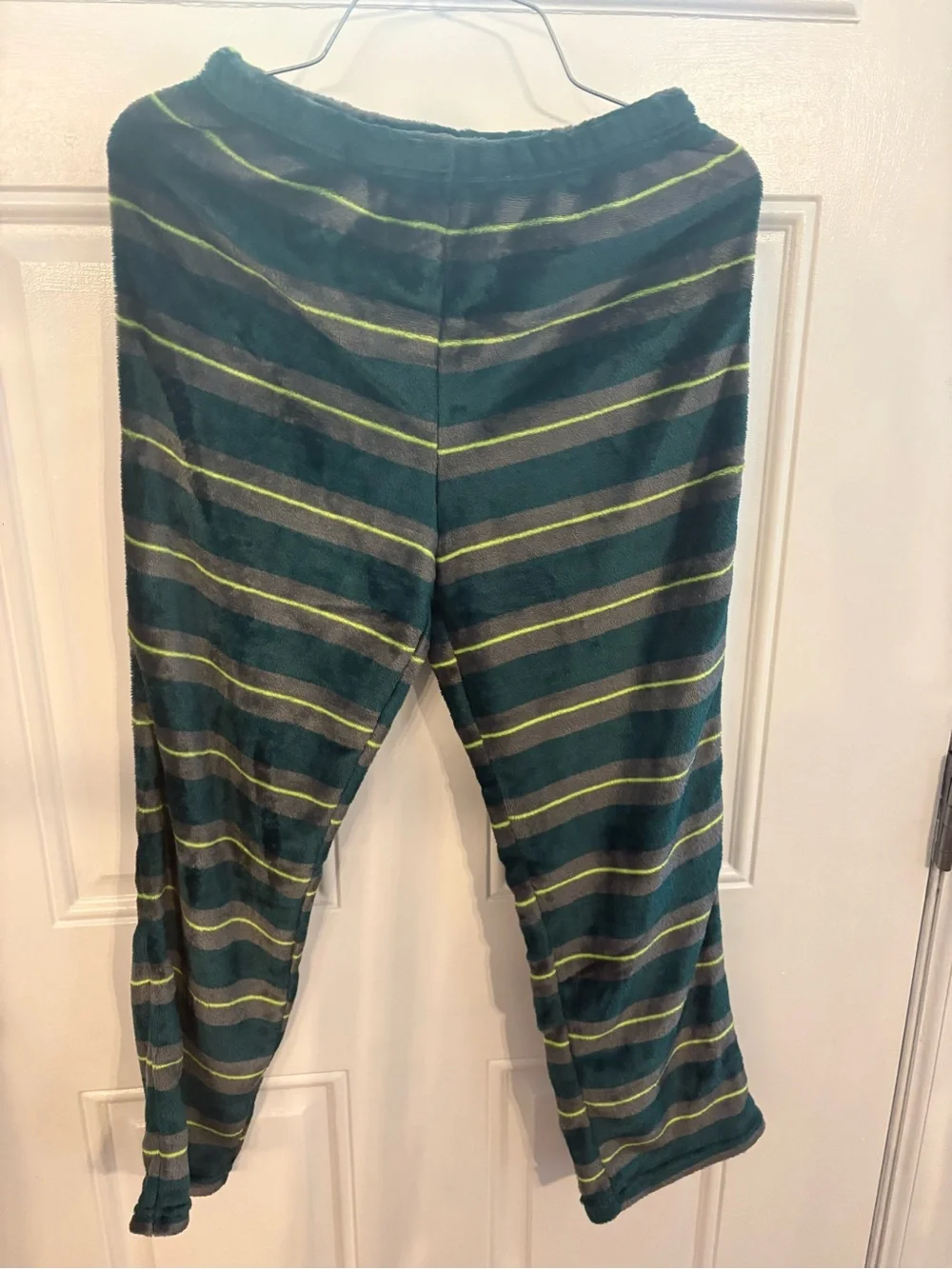 wonder nation Boys Green and Teal 'Trekking Into The Weekend' Pajama Set